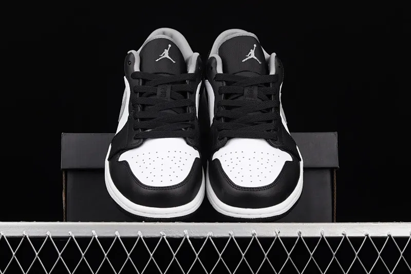 All categories Air Jordan Jordan series basketball shoes Air Jordan 1 Low G version pure original Air Jordan 1 Low AJ1 Joe 1 black and white gray low-top cultural leisure sports sneakers 553558-040